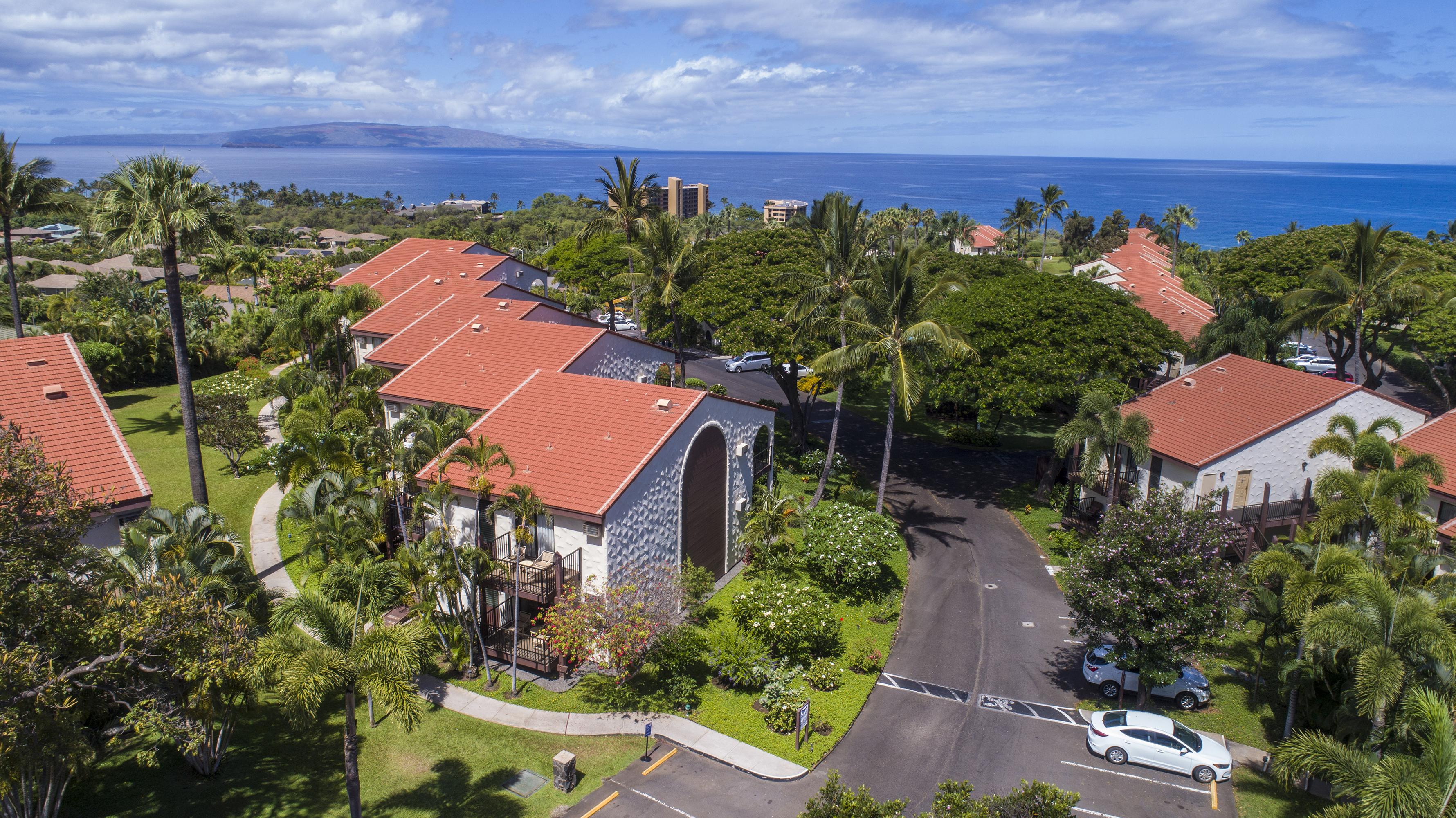 Aston Maui Hill Aparthotel Уайлеа Екстериор снимка