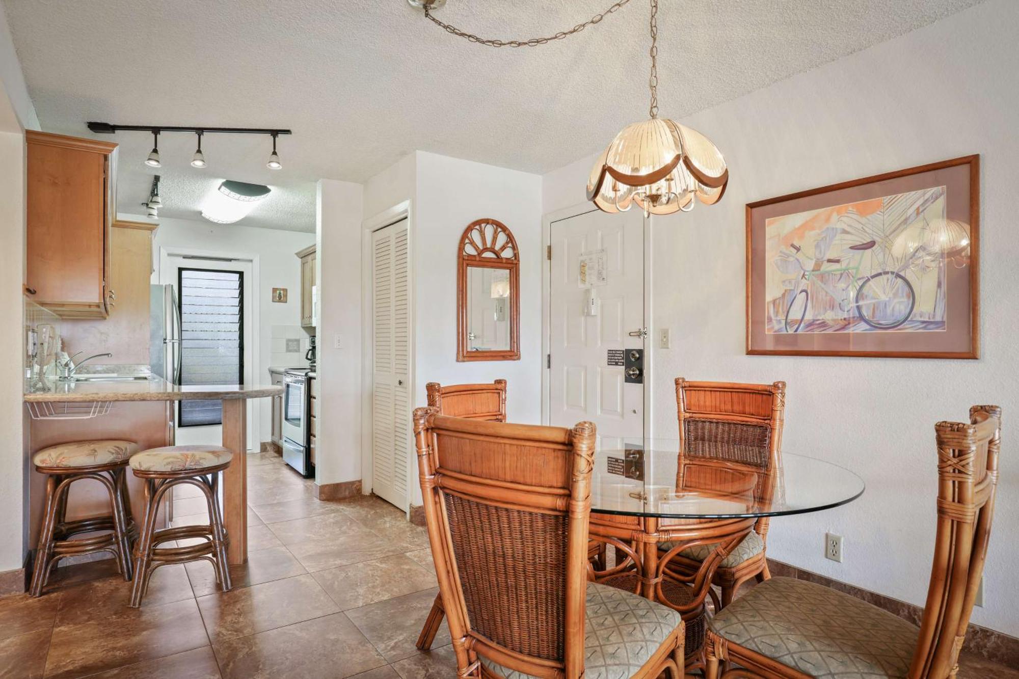 Aston Maui Hill Aparthotel Уайлеа Екстериор снимка