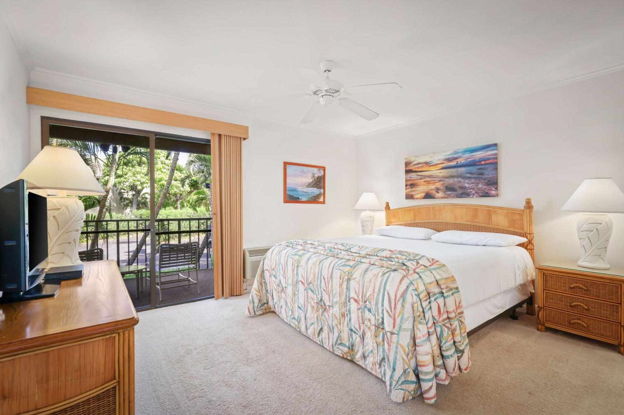 Aston Maui Hill Aparthotel Уайлеа Екстериор снимка