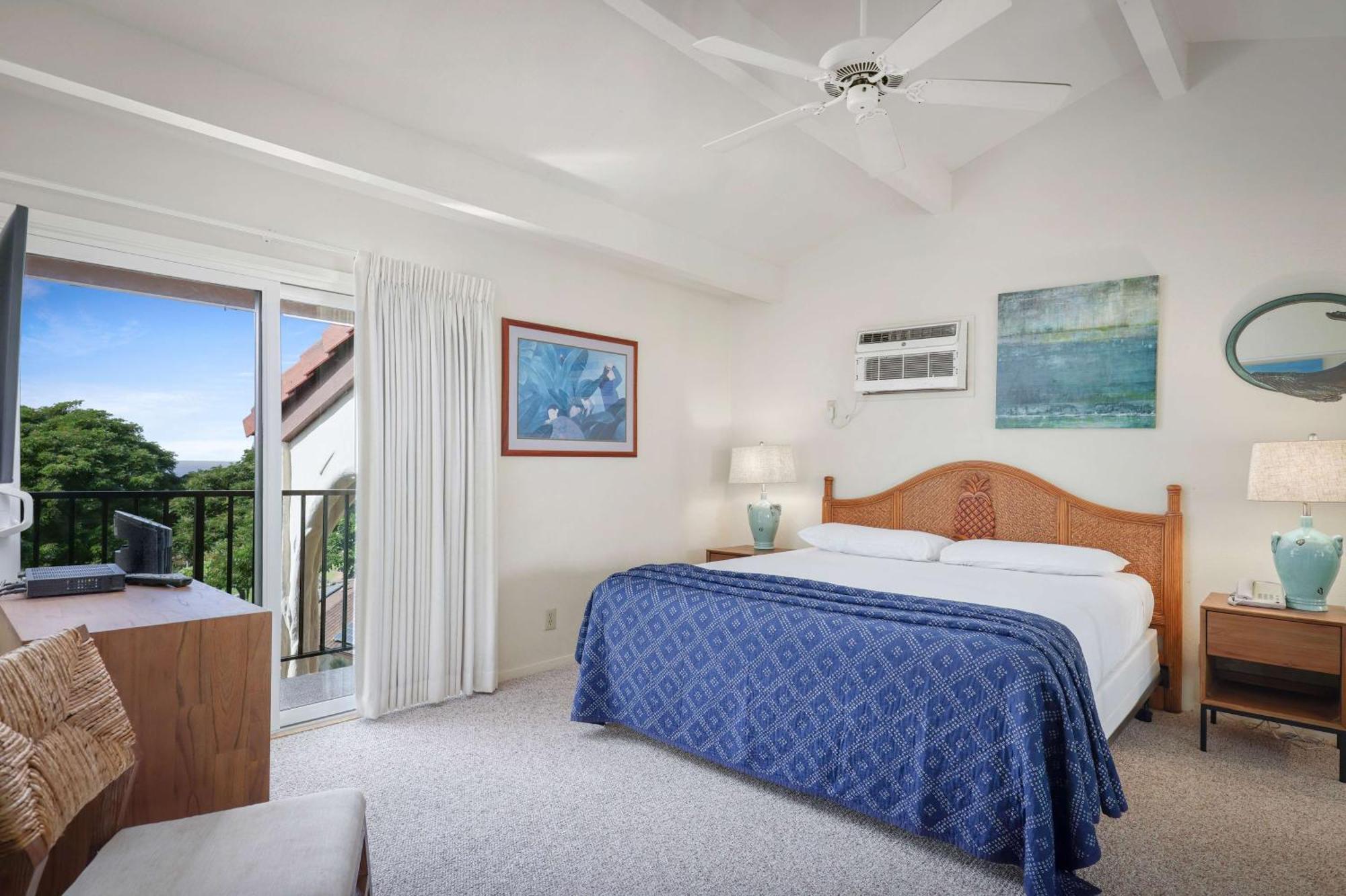 Aston Maui Hill Aparthotel Уайлеа Екстериор снимка