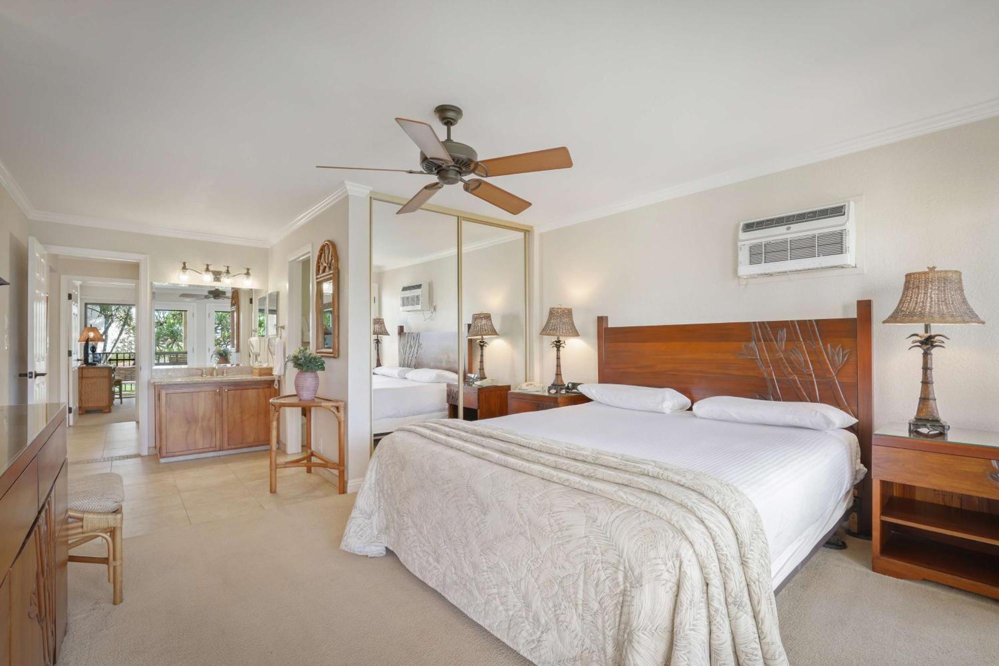 Aston Maui Hill Aparthotel Уайлеа Екстериор снимка